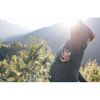 PEDALED Essential Longsleeve Merino Jersey Raven